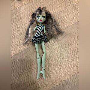 Monster High  Picture Day Frankie Stein 2008 Fashion